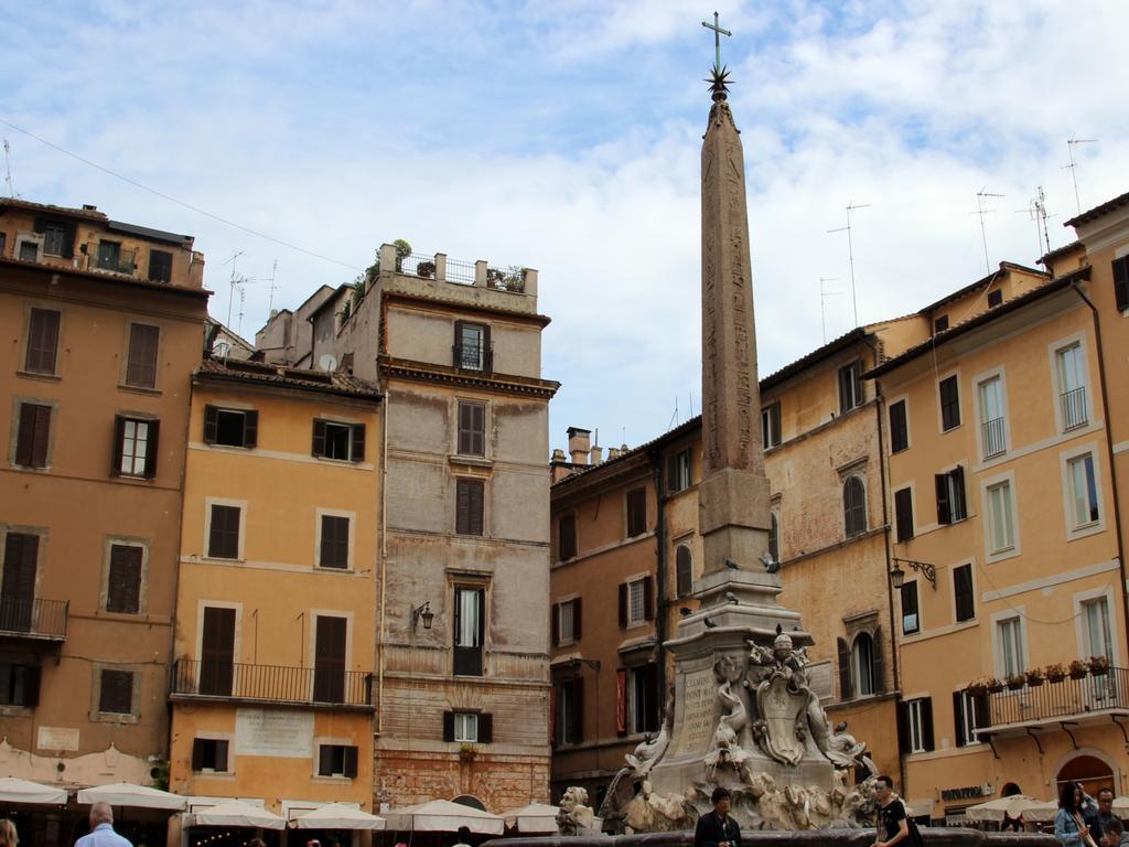 Casa Julia Al Pantheon Apartment Rome