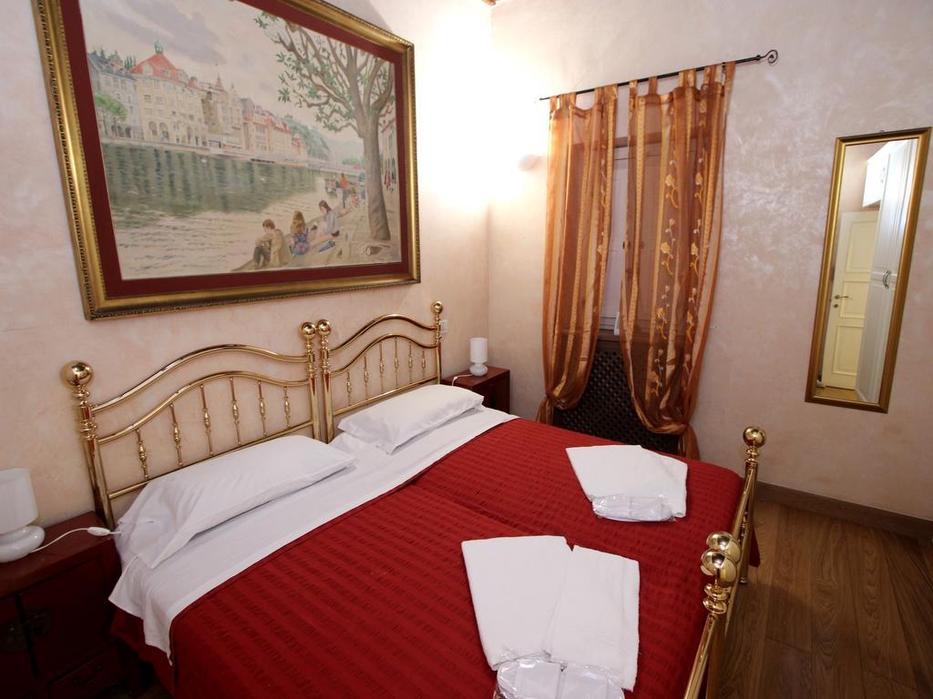 Casa Julia Al Pantheon Apartment *