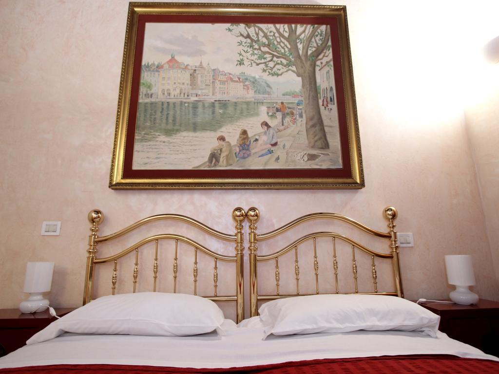Apartment Casa Julia Al Pantheon Rome