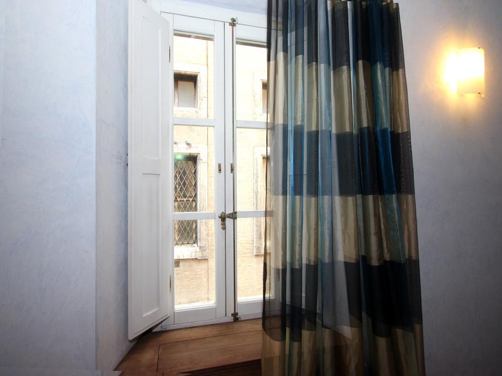 Casa Julia Al Pantheon Apartment Rome