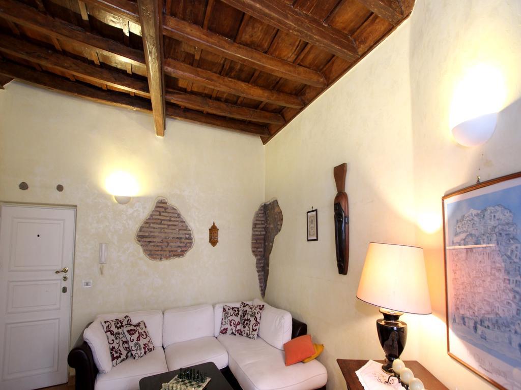 Casa Julia Al Pantheon Apartment Rome